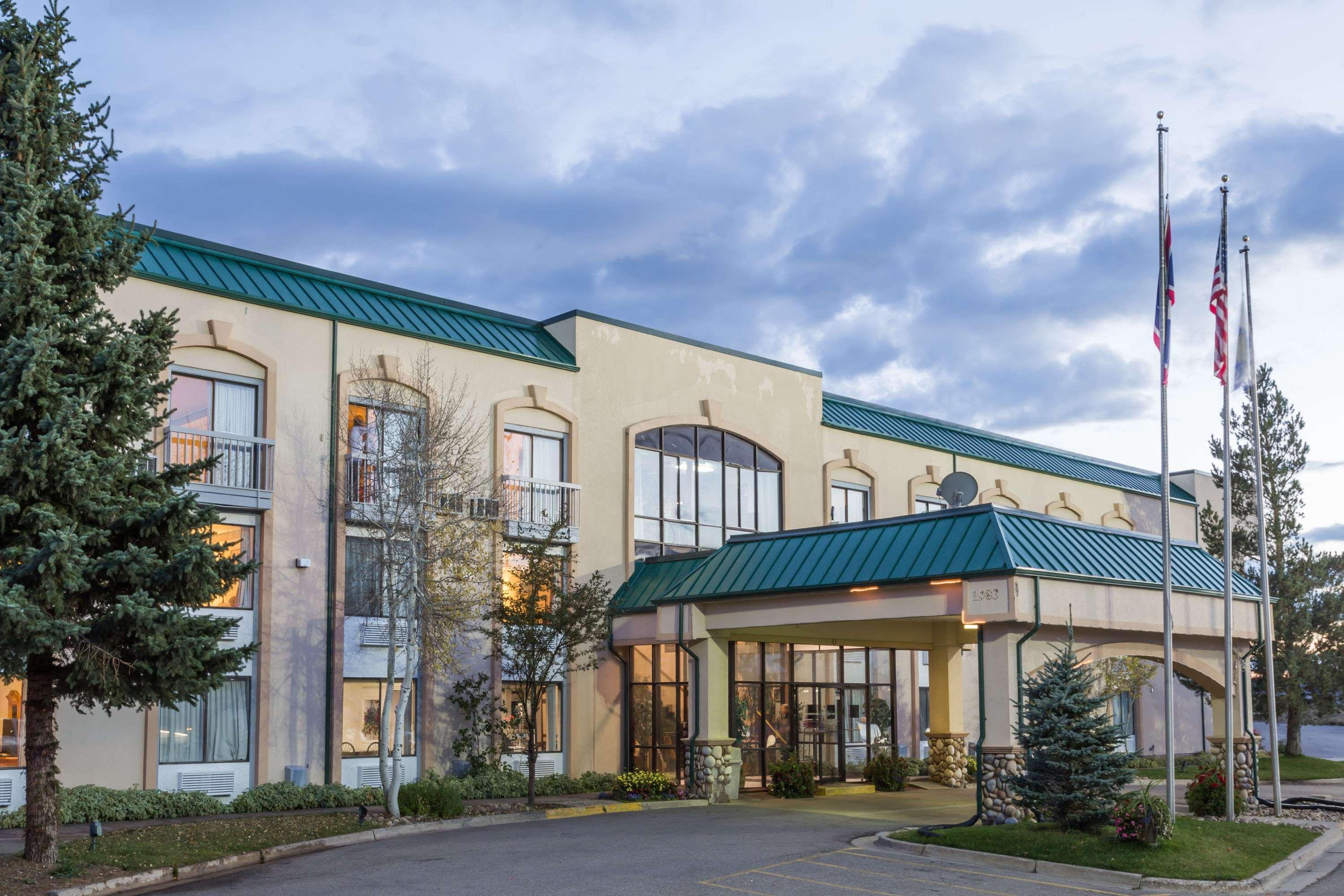 Days Inn By Wyndham Evanston Wy Екстериор снимка